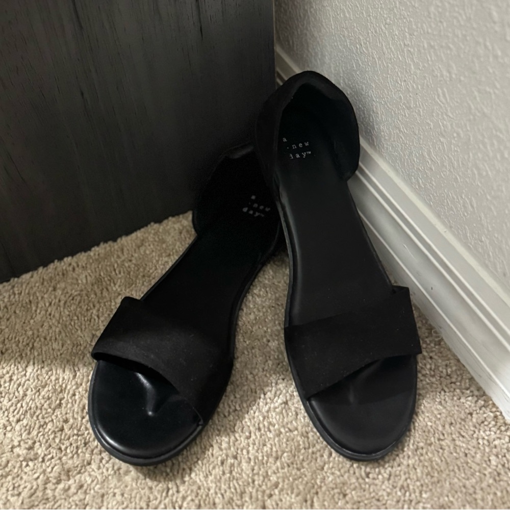 A New Day Black Minimalist Sandals